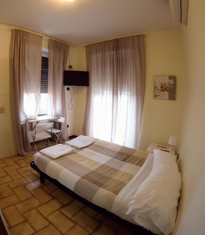 Hotel Fidene Рим Экстерьер фото