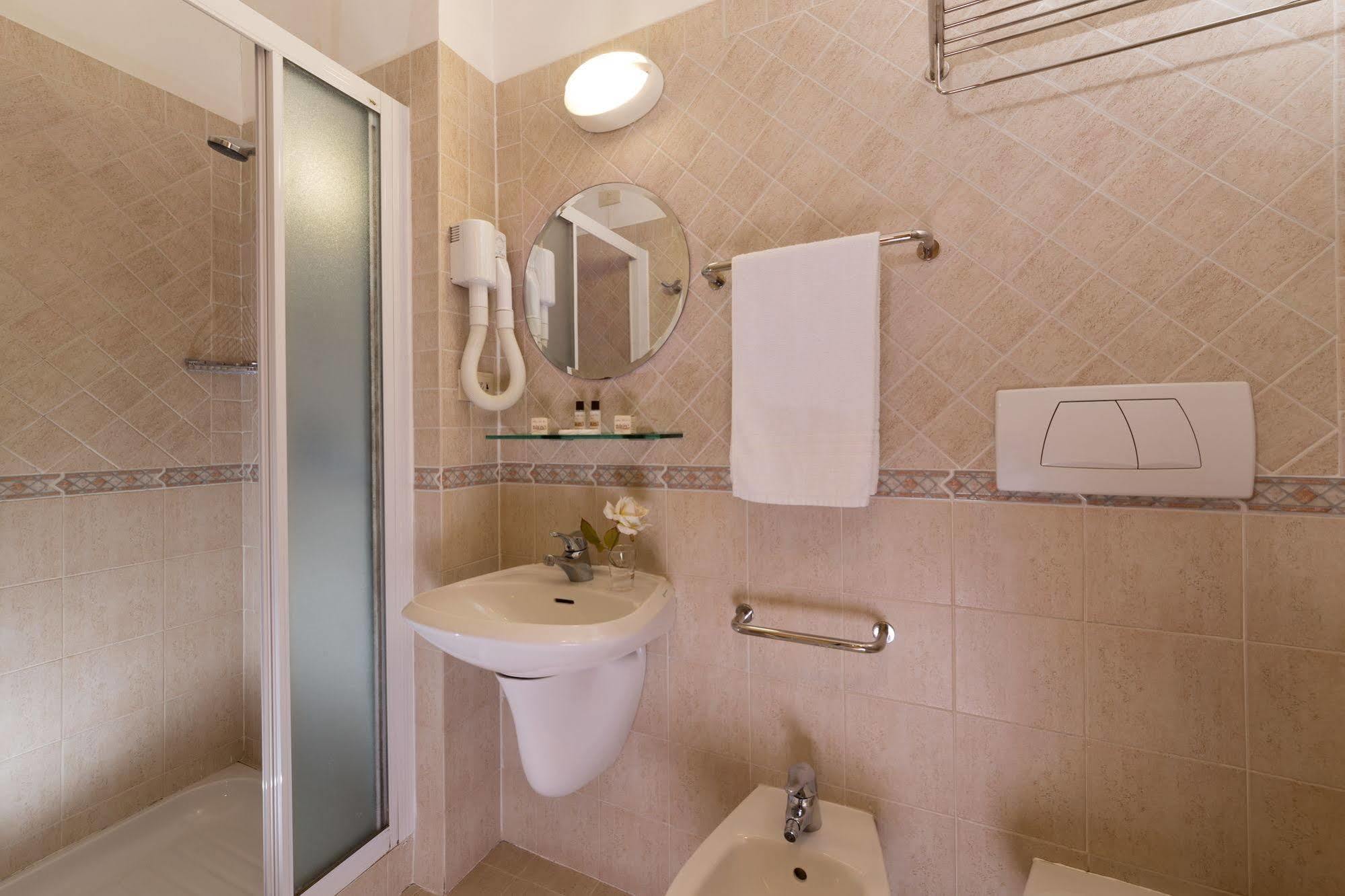 Hotel Fidene Рим Экстерьер фото