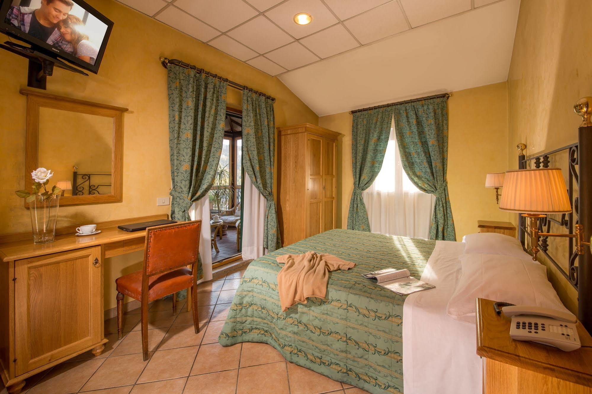 Hotel Fidene Рим Экстерьер фото